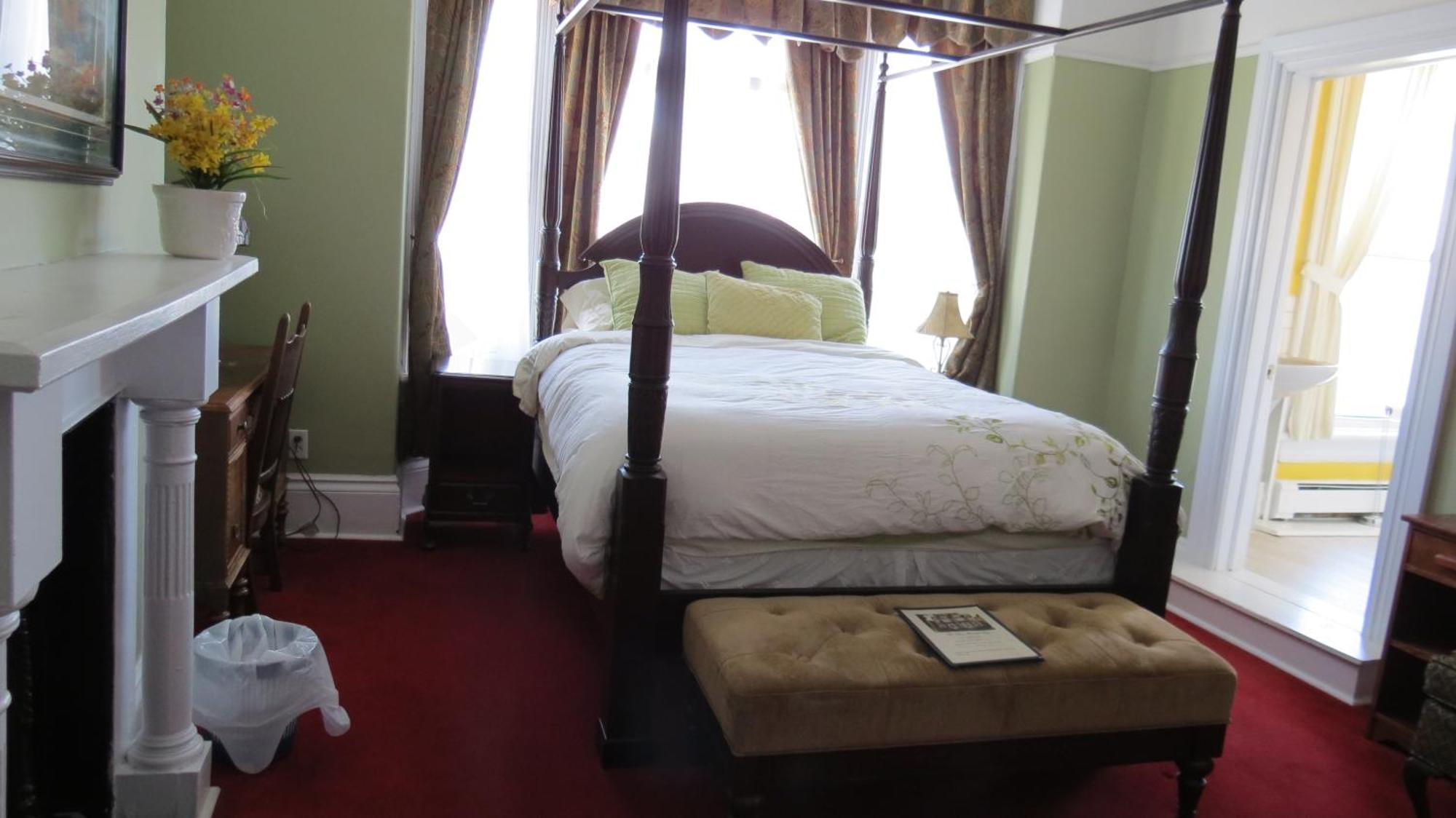 The Roses Heritage Inn St. John's Bagian luar foto